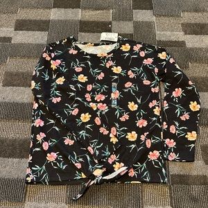 Girls Floral Shirt NWT size M (7/8)